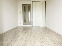 近鉄南大阪線 針中野駅 徒歩1分の賃貸マンション 7階1Kのリビング/ダイニング