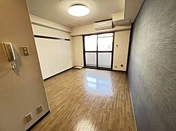 クロワール北梅田 502 5階1Kのリビング/ダイニング