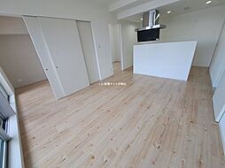 W.O.B.KYOBASHI 13階2LDKのリビング/ダイニング