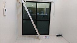 ＩＤＣグリーンリーフ香ヶ丘 101 1階ワンルームのリビング/ダイニング