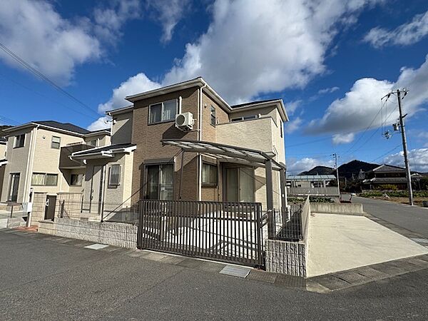 外観：328000488239