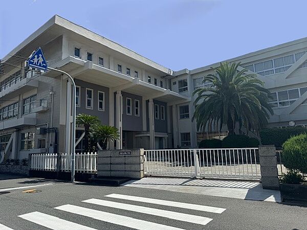 赤穂小学校まで約220ｍ