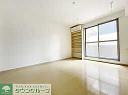 鶴見グランバリエ 102 1階1Kのリビング/ダイニング