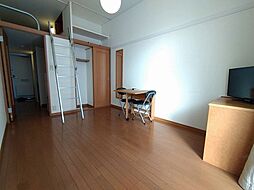 レオパレスきらり 102 1階1Kのリビング/ダイニング