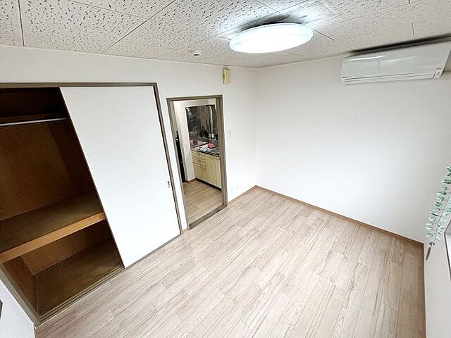 寝室