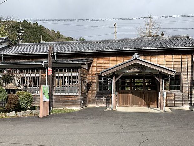 松尾寺駅(JR西日本 小浜線) 徒歩23分。舞鶴市字吉坂にある西日本旅客鉄道小浜線の駅です。 1780m