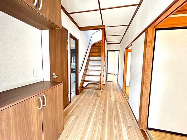 detached 宮城県東松島市矢本字下浦330-5
地図を見る