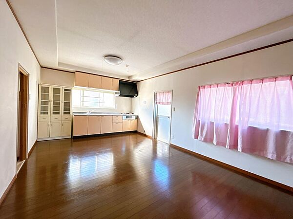 detached 宮城県登米市南方町峯47-5
地図を見る