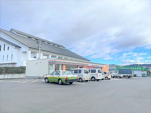 【周辺環境】セブンイレブン宮城登米町店まで徒歩9分（約850ｍ）の距離です。