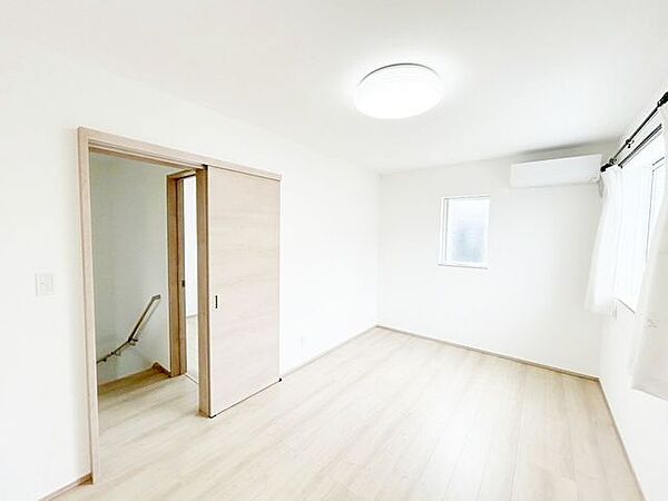洋室を拡大表示