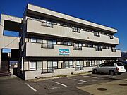 北中込駅より徒歩13分 築28年6ヶ月 3階建の賃貸物件