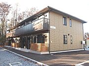 軽井沢駅より徒歩22分 築7年5ヶ月 2階建の賃貸物件