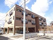 岩村田駅より徒歩16分 築32年9ヶ月 3階建の賃貸物件
