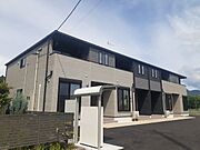 岩村田駅より徒歩10分 築1年9ヶ月 2階建の賃貸物件