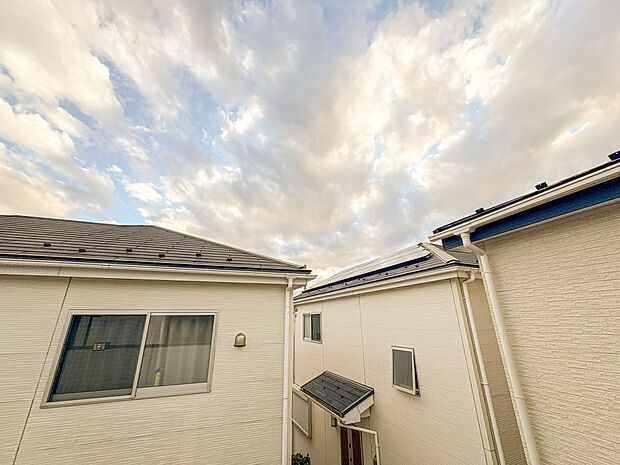 【眺望】眺望や窓からの景色が良いと、家で過ごす時間も快適です。