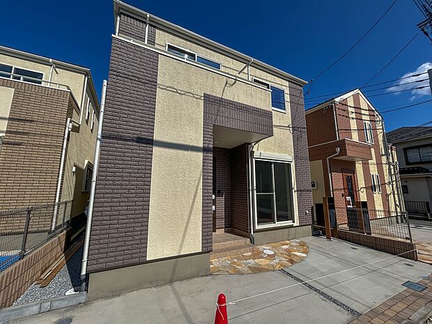 3号棟【現地外観】陽当りや通風性など各所に施された工夫で住みやすさを実現。部屋の大きさや周辺環境・街並など、資料には掲載していない情報が現地にはたくさんございます。是非ご確認下さい。