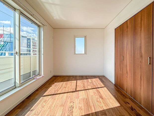 3号棟【洋室6帖】充実した生活は伸びやかな居室空間から始まります。快適に・伸びやかに。心の潤いを求める方々へ。