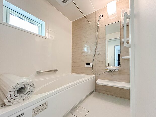 5号棟【浴室】一日の疲れを癒してくれるお風呂空間。使いやすさと上質な質感を両立して、単なる習慣から特別な時間に変わるはず。