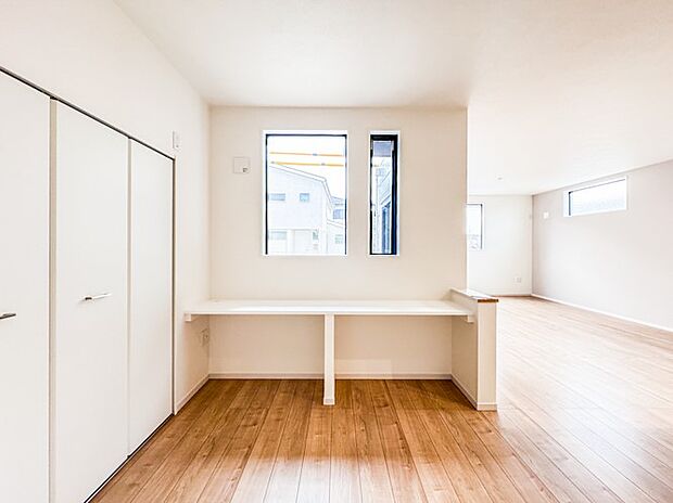 【スタディカウンター】スタディーカウンターがあるので、勉強するお子様を見守れます。