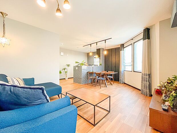 【LDK16帖】会話でホッとコミュニケーションできるリビング。