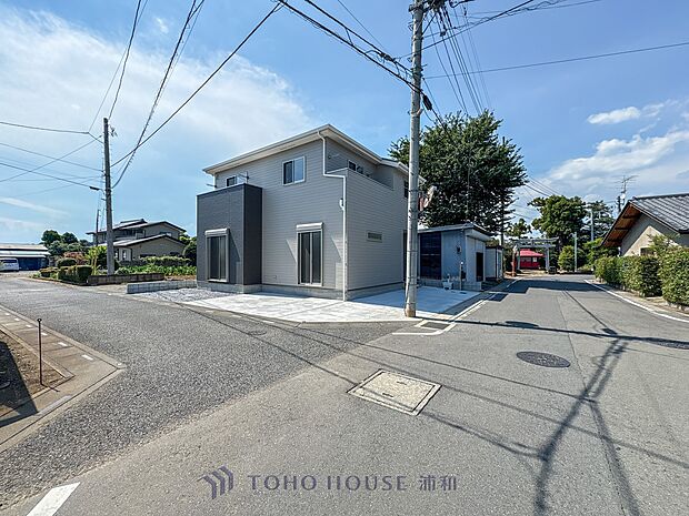 【前面道路6m公道+4m公道】車の通行が少ないので、静かな住環境を維持することができます。