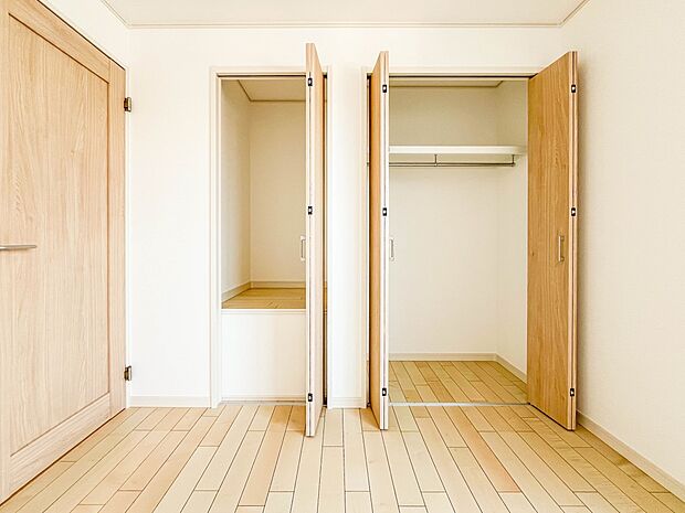 【収納】各部屋を最大限に広く使って頂ける様、全居住スペースに収納付。プライベートルームはゆったりと快適に。