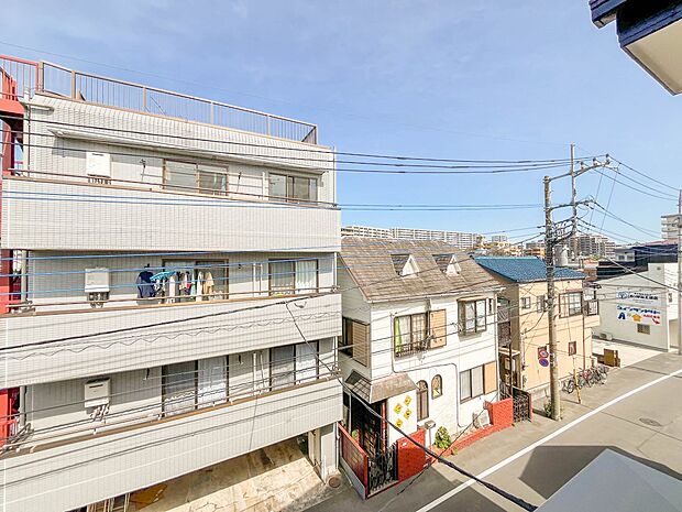 【眺望】眺望や窓からの景色が良いと、家で過ごす時間も快適です。