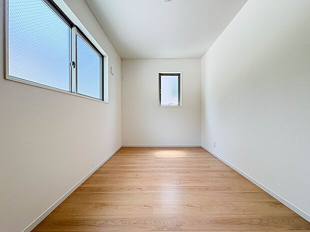 【2階子供部屋6帖】お子様のお部屋にぴったりなスペース