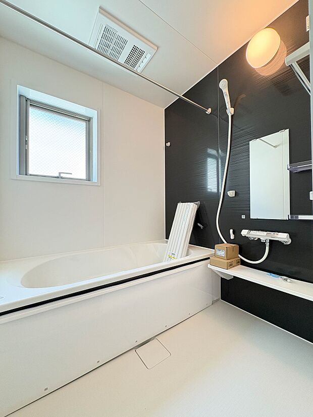 3号棟【浴室】足を伸ばして入ることのできる1坪タイプのユニットバス