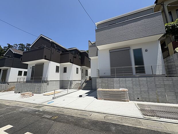 3号棟【外観】建物面積100m2以上、LDKは20.1帖、寝室は8帖帖とゆとりある間取り設計