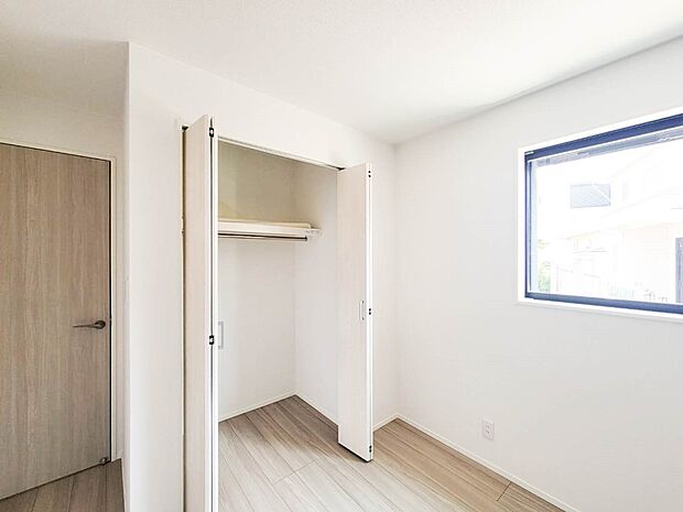 3号棟【収納】限られたスペースを有効に活用できる壁面クローゼット。