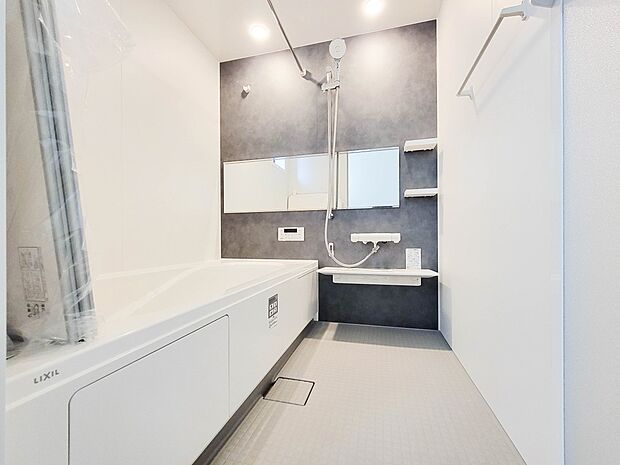 3号棟【浴室】一日の疲れを癒してくれるお風呂空間。使いやすさと上質な質感を両立して、単なる習慣から特別な時間に変わるはず。