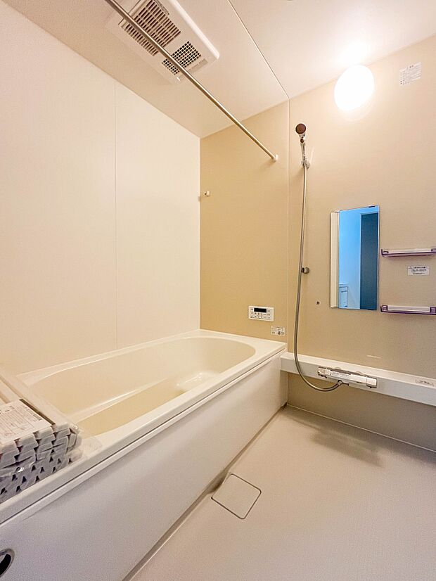 【浴室】一日の疲れを癒してくれるお風呂空間。使いやすさと上質な質感を両立して、単なる習慣から特別な時間に変わるはず。