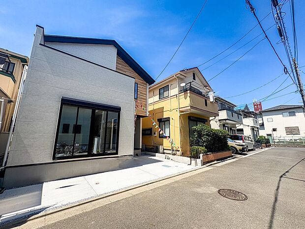 1号棟【前面道路4.3ｍ】車の通行が少ないので、静かな住環境を維持することができます。