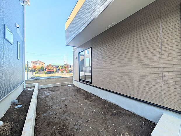 お庭にはプランター等をおいてガーデニングが楽しめます。