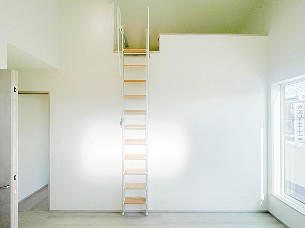 こちらの物件が少しでも気になるようでしたら、お気軽にお問合せください。人生でいちばん大きなお買い物ですので、ゆっくりご見学ください。ネット上の画像と実際の見学では、リアル感がまるで違います。…