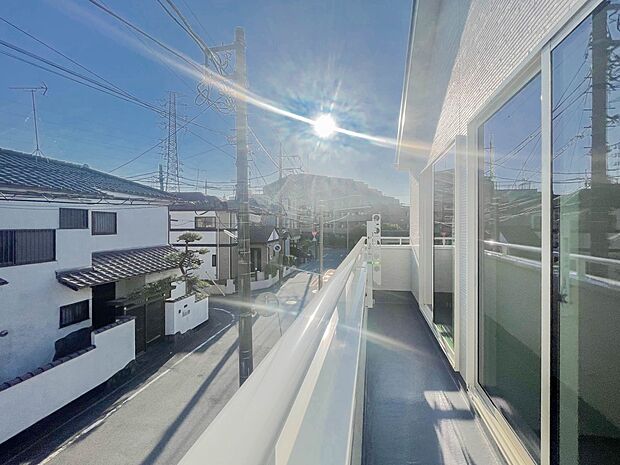 少し優雅に、眺望の良い部屋で新生活をしてみませんか？眺望や窓からの景色が良いと、家で過ごす時間も快適です。