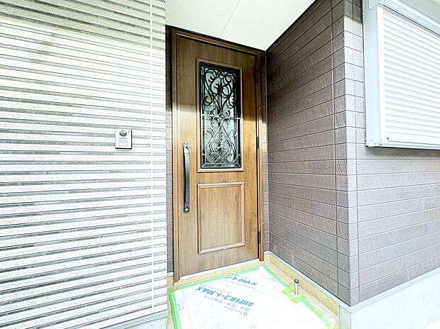 【玄関】電子キー採用・荷物を持っての開施錠もラクラク！