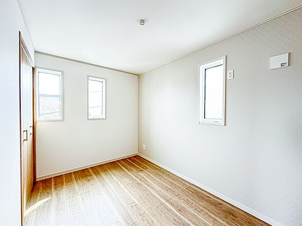 【洋室5帖】3階洋室・全居室クローゼット完備