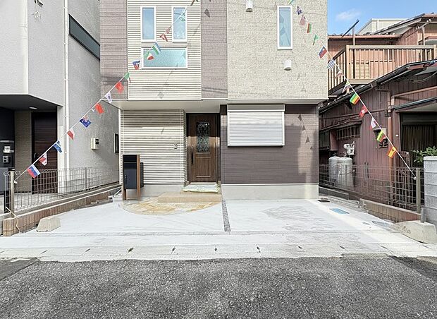 【駐車場】戸建に住む大きなメリットのひとつとなる駐車スペース