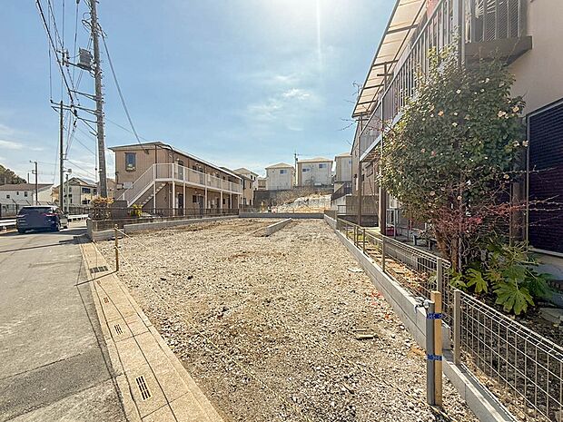 【外観】こちらの物件が少しでも気になるようでしたら、お気軽にお問合せください。人生でいちばん大きなお買い物ですので、ゆっくりご見学ください。ネット上の画像と実際の見学では、リアル感がまるで違…