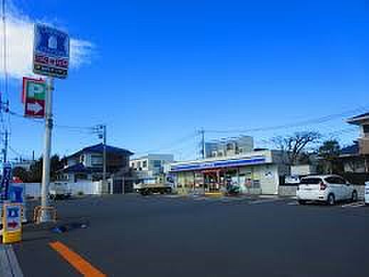 コンビニ 650m ローソン川口前上町(新・企業スローガンは「マチのほっとステーション」。「圧倒的な美味しさ」「人への優しさ」「地球（マチ）への優しさ」の3つの約束で社会の課題に応えていきま…