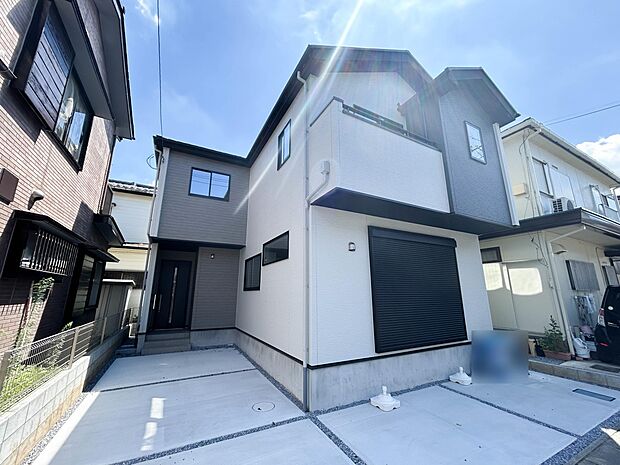 【現地外観】陽当りや通風性など各所に施された工夫で住みやすさを実現。部屋の大きさや周辺環境・街並など、資料には掲載していない情報が現地にはたくさんございます。是非ご確認下さい。