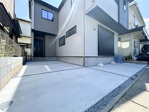 【駐車場】戸建ての購入を検討することになったきっかけに「駐車場を持てること」を挙げる方が多くいらっしゃいます。駐車場代金を支払続ける必要がないことは、駐車場付き戸建を持つ最大のメリットです。…