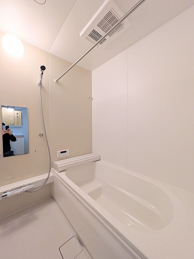 【浴室】一日の疲れを癒してくれるお風呂空間。使いやすさと上質な質感を両立して、単なる習慣から特別な時間に変わるはず。