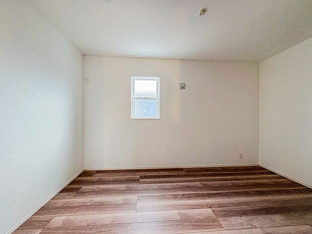 【洋室6.7帖】充実した生活は伸びやかな居室空間から始まります。快適に・伸びやかに。心の潤いを求める方々へ。