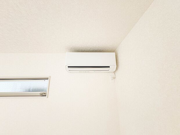 1号棟 LDKエアコン完備。こちらの物件に少しでもご興味がありましたら、お気軽にお電話下さい。