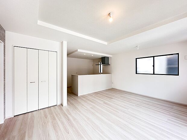 愛を感じる、幸せを想う、心地よさを受けとる家の各スペースや各お部屋のさまざまな設備。人として日々の暮らしを先へすすめる設備・仕様を採用しています。