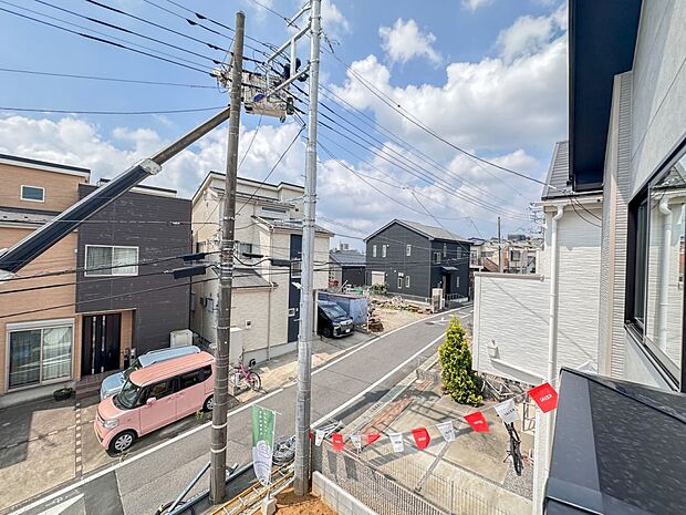 【眺望】眺望や窓からの景色が良いと、家で過ごす時間も快適です。