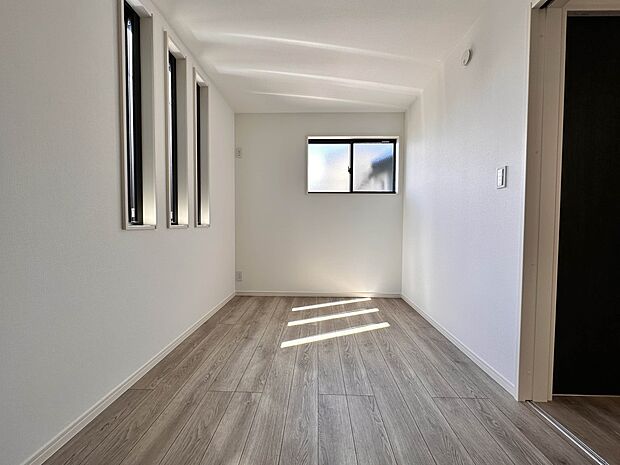 【スカイバルコニーのある家】川口・伊刈-全1棟-